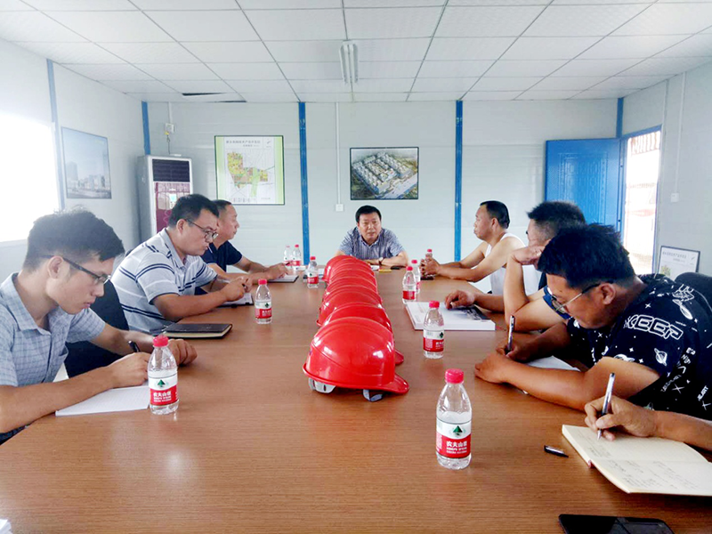 緊抓項目施工質量，加強推進施工進度